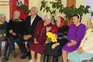 Атмасфера свята панавала 1 кастрычніка ў аддзяленні кругласутачнага знаходжання для грамадзян пажылога ўзросту Сенненскага ТЦСАН<br />