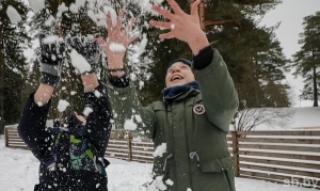 Час забаўляцца, вучыцца, трэніравацца: чым заняты школьнікі на канiкулах<br />