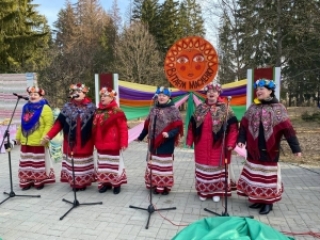 У лесапарку 40-годдзя Перамогі ў Сянно адзначылі Масленіцу<br />