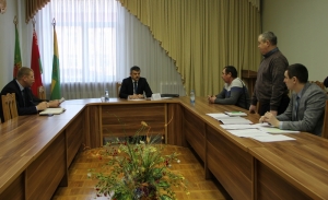 <p>У Сянно наведаўся міністр
спорту і турызму Сяргей Кавальчук</p>