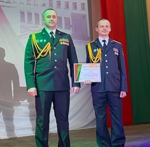 Сегодня в районном Доме культуры г. Сенно в преддверии Дня белорусской милиции состоялся праздничный концерт