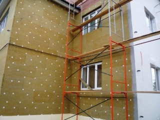 У пачатку верасня Прэзідэнтам краіны падпісаны Указ №327 “Аб павышэнні энергаэфектыўнасці шматкватэрных жылых дамоў”