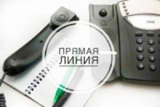 Прамую тэлефонную лінію правядзе дэпутат Палаты прадстаўнікоў Нацыянальнага сходу Рэспублікі Беларусь Аляксандр Васільевіч Дубаў<br />
