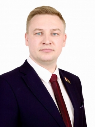 12 жніўня "прамую тэлефонную лінію" і асабісты прыём грамадзян і прадстаўнікоў юрыдычных асоб правядзе дэпутат Палаты прадстаўнікоў Нацыянальнага сходу Рэспублікі Беларусь Уладзімір Генадзевіч Бабічаў<br />