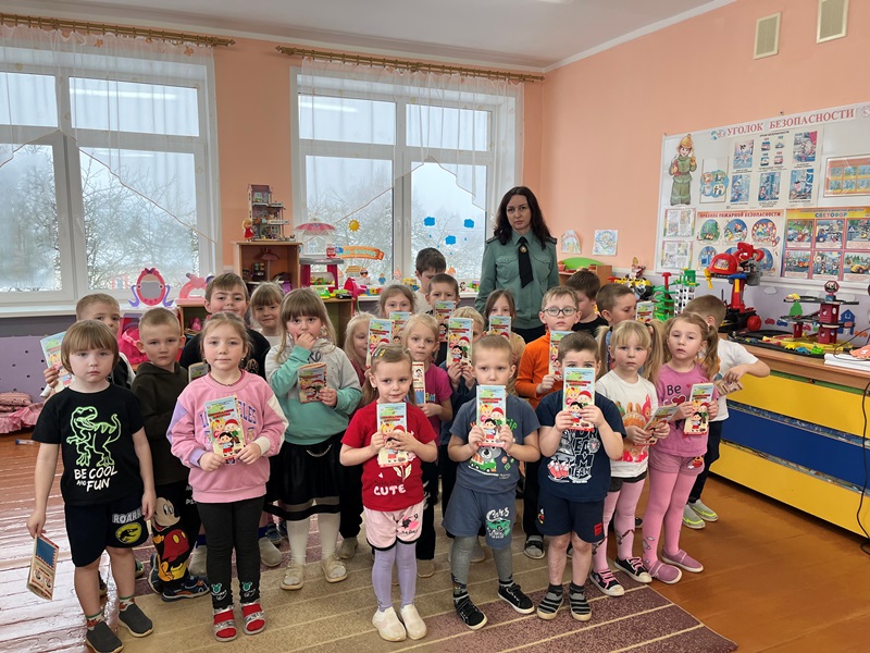 Займальны ўрок-падарожжа з героямі мультфільма «Чароўная кніга»