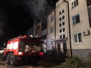 В Сенненском районе при пожаре квартиры спасена пенсионерка, 5 человек эвакуированы